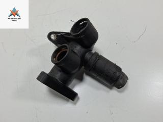 фланец (тройник) системы охлаждения Audi A4 B5 1995, 1.8 л., бензин, АКПП, красный, седан, 058121133B