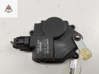 активатор замка багажника Mitsubishi Space Wagon 3 поколение (Typ N50) 2001, 2.4 л., бензин, МКПП, серый, минивэн, MR292262