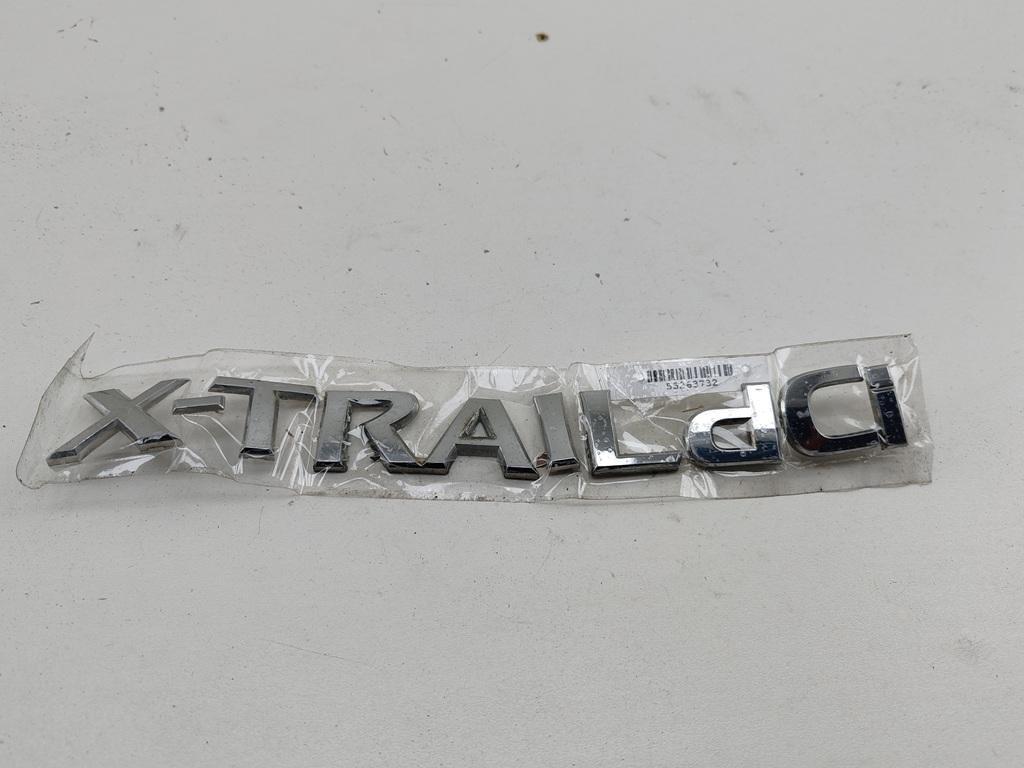эмблема Nissan X-Trail T30 2004, 2.2 л., дизель, МКПП, серый, внедорожник 5 дв.