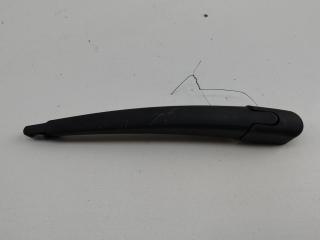 Щеткодержатель (поводок стеклоочистителя) задний Hyundai i30 FD 2009, 1.4 л., бензин, МКПП, чёрный, хетчбэк 5 дв.