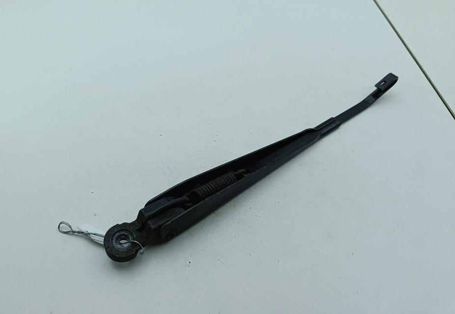 Щеткодержатель (поводок стеклоочистителя) задний Volkswagen Passat B4 1996, 1.9 л., дизель, МКПП, зелёный, универсал, 333955707A - фото №1