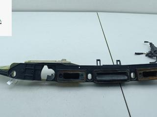 ручка крышки багажника Volkswagen Passat B5 [рестайлинг] 2002, белый, седан, 3B5827297