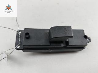 кнопка стеклоподъемника переднего правого Mazda 3 BK 2005, 1.6 л., бензин, МКПП, серый, хетчбэк 5 дв., BP466370