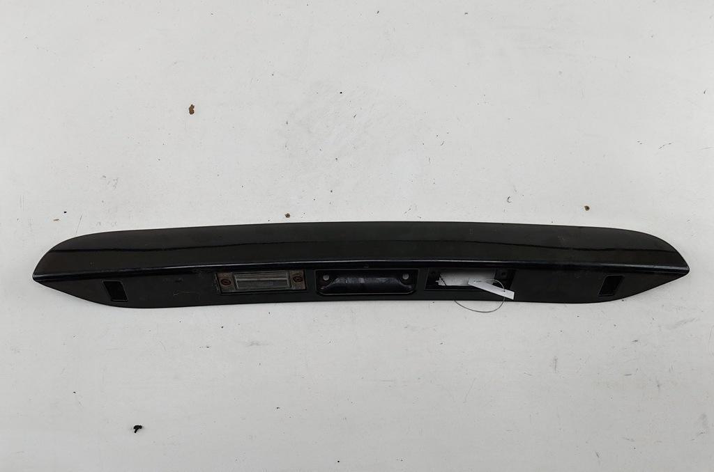 накладка подсветки номера Chrysler Voyager 2006, 2.8 л., дизель, АКПП, чёрный, минивэн, 0RP67TRMAEB