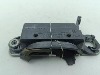 ручка наружная передняя правая Audi A4 B5 1996, 1.8 л., бензин, МКПП, серый, универсал, 4A0937206D
