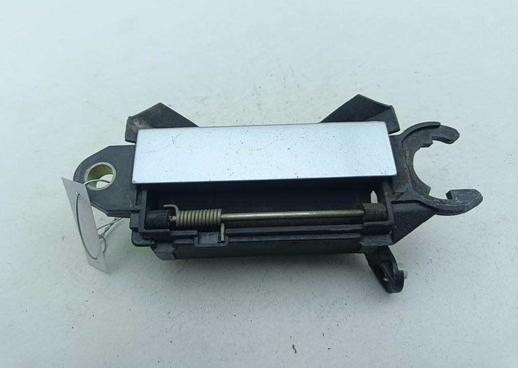ручка наружная передняя правая Audi A4 B5 1997, 2.6 л., бензин, МКПП, серый, универсал, 4A0837206D