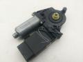моторчик стеклоподъемника передний правый Volkswagen Passat B5 1999, 1.9 л., дизель, МКПП, синий, универсал, 101434202 - фото №3