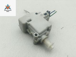 активатор замка багажника Volkswagen Golf 4 поколение 1999, 1.6 л., бензин, АКПП, серый, хетчбэк 5 дв., 1J6862159A