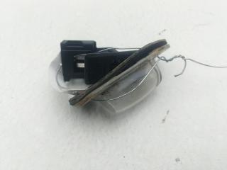 подсветка номера Volkswagen Golf 3 поколение 1992, 1.6 л., бензин, МКПП, красный, хетчбэк 5 дв., 1H6827571