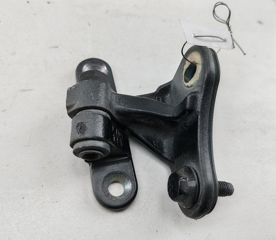 петля двери Mercedes-Benz M-Class ML W164 2006, чёрный, внедорожник 5 дв.