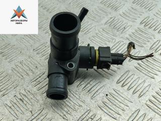 фланец (тройник) системы охлаждения Volkswagen Passat B4 1996, 1.9 л., дизель, МКПП, зелёный, универсал