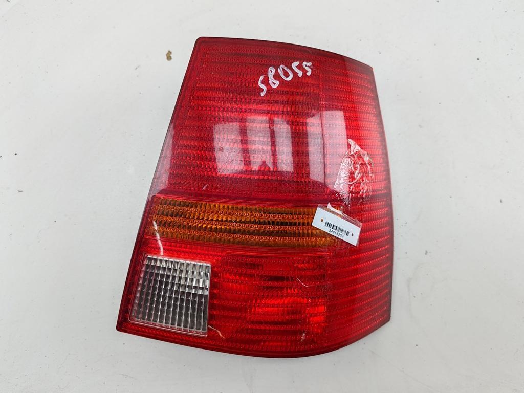 фонарь задний правый Volkswagen Golf-4 2002, 2.0 л., бензин, МКПП, серый, универсал, 1J9945075P
