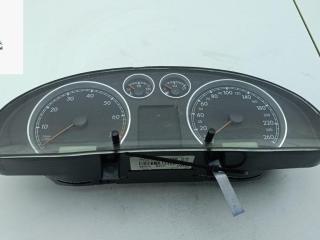 приборная панель Volkswagen Passat B5 [рестайлинг] 2001, 2.0 л., бензин, МКПП, чёрный, универсал, 3B0920807