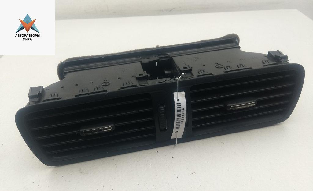 дефлектор обдува салона Volkswagen Passat B6 2008, 2.0 л., дизель, МКПП, коричневый, универсал, 3C1819728E - фото №1