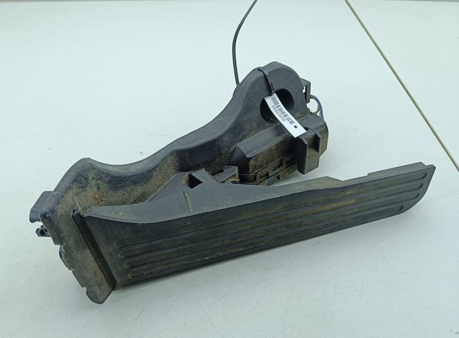 педаль Volkswagen Passat B6 2008, 2.0 л., дизель, МКПП, чёрный, универсал, 1K1721503P