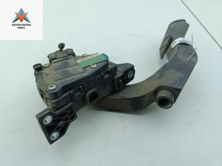 педаль Volkswagen Passat B5 [рестайлинг] 2002, 2.0 л., бензин, МКПП, серый, универсал, 8D1721523