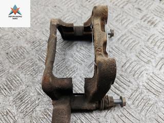 скоба суппорта Volkswagen Caddy 3 поколение 2005, 2.0 л., дизель, МКПП, белый, фургон