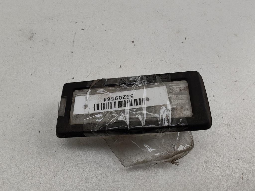 подсветка номера Renault Scenic II 2003, 2.0 л., бензин, МКПП, серый, минивэн, 8200013577E