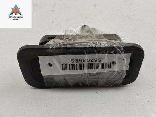 кнопка открытия багажника Renault Scenic 2 поколение 2003, 2.0 л., бензин, МКПП, серый, минивэн, 8200076256