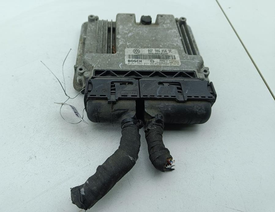 ЭБУ Volkswagen Golf-5 2005, 2.0 л., бензин, МКПП, чёрный, хетчбэк 3 дв., 06F906056DE