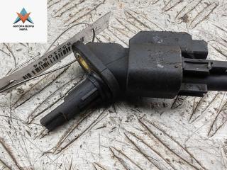 датчик ABS Ford Mondeo 3 поколение 2001, 2.0 л., бензин, МКПП, красный, хетчбэк 5 дв., 1S7T2B372AD