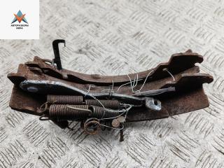 Колодки тормозные задние Volkswagen Transporter T4 1995, 2.4 л., дизель, МКПП, серый, микроавтобус