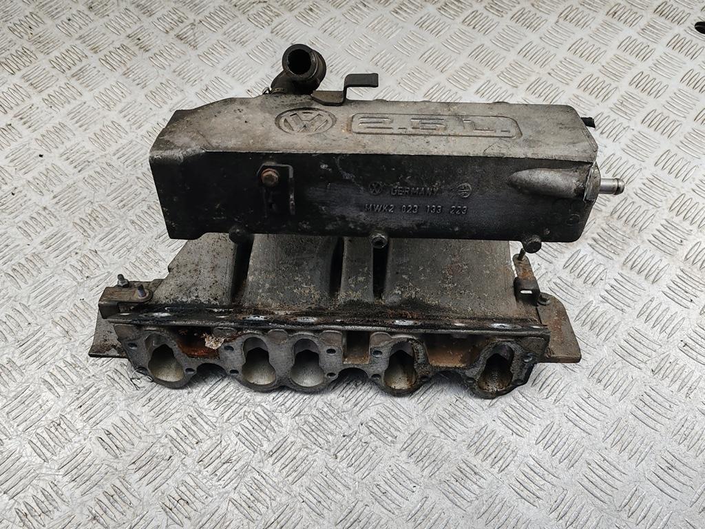 коллектор впускной Volkswagen Transporter T4 1991, 2.5 л., бензин, микроавтобус, 023133223
