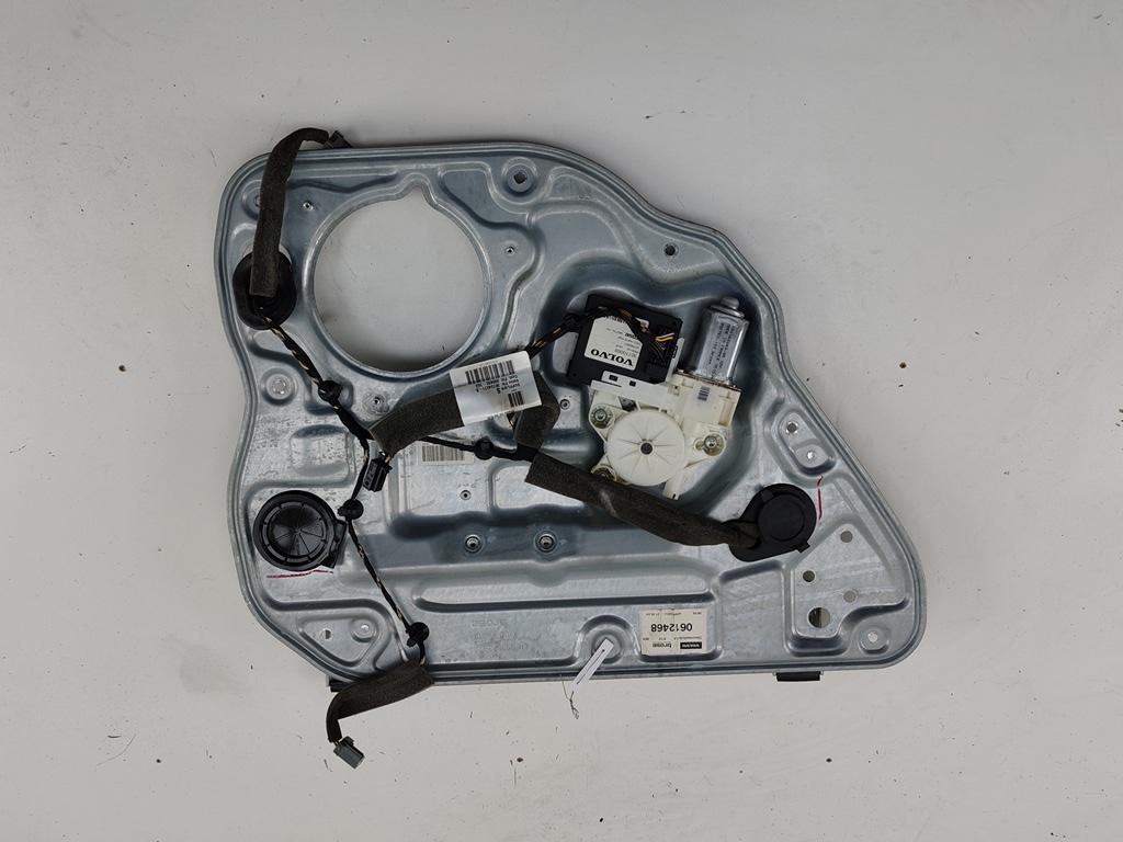 стеклоподъемник электрический задний левый Volvo S40 / V50 2004, 2.4 л., бензин, МКПП, серый, универсал, 30710068