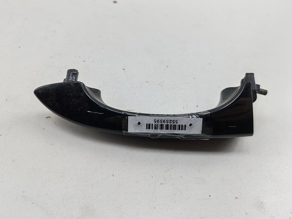 ручка наружная задняя правая BMW X5 E53 2002, 4.6 л., бензин, АКПП, чёрный, внедорожник 5 дв. - фото №1