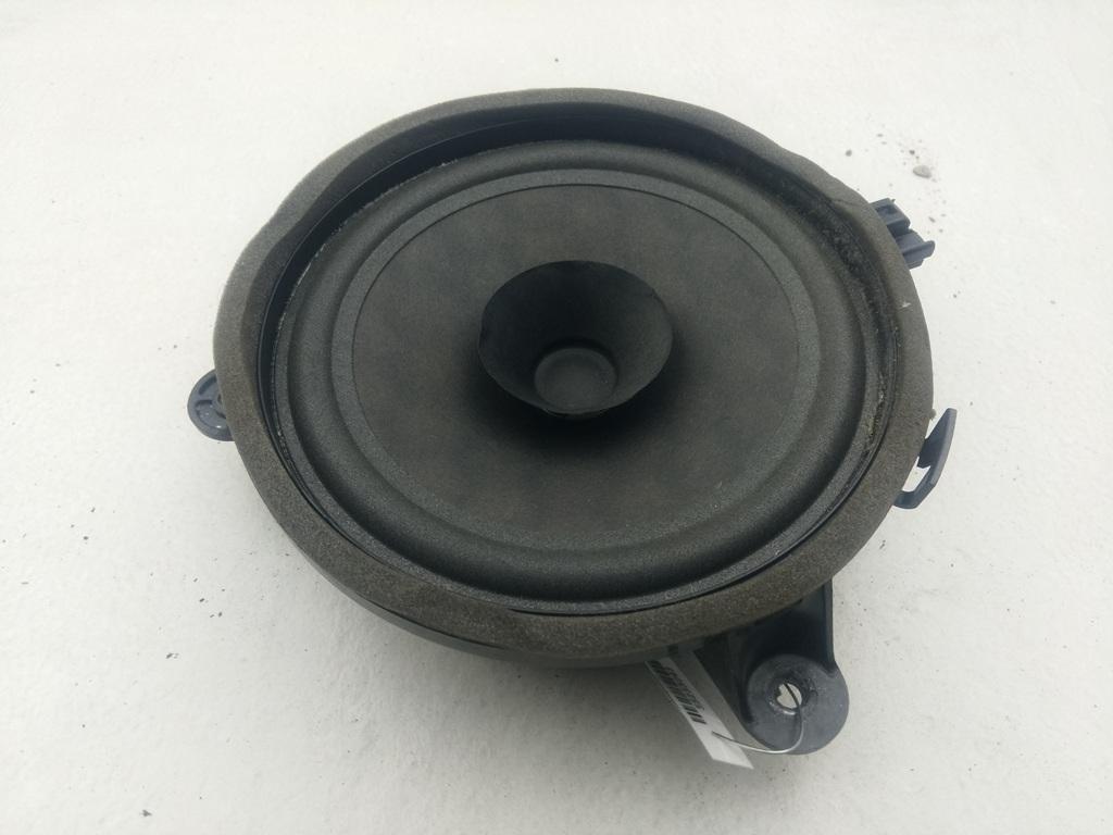 динамик двери Volvo S40 / V50 2004, 2.4 л., бензин, МКПП, серый, универсал