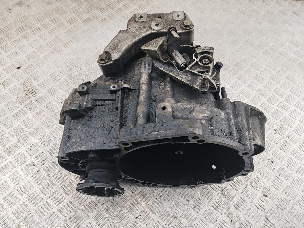 МКПП Volkswagen Passat B6 2006, 2.0 л., дизель, МКПП, серый, универсал, JLU - фото №1