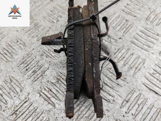 Колодки тормозные задние Chrysler Voyager 4 поколение [рестайлинг] 2005, 2.8 л., дизель, АКПП, серый, минивэн