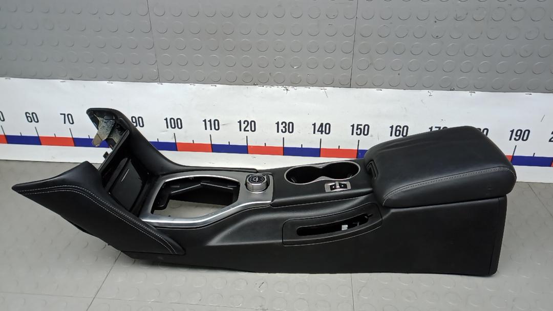 подлокотник Infiniti Q50 1 поколение 2015, 2.2 л., дизель, МКПП, седан, 969104GJ1A, 969204GJ0A - фото №1