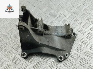 кронштейн генератора Opel Vivaro A 2004, 1.9 л., дизель, МКПП, белый, микроавтобус, 7700113199