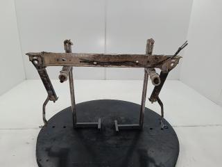 балка под радиатор Renault Megane 3 поколение [2-й рестайлинг] 2013, цвет