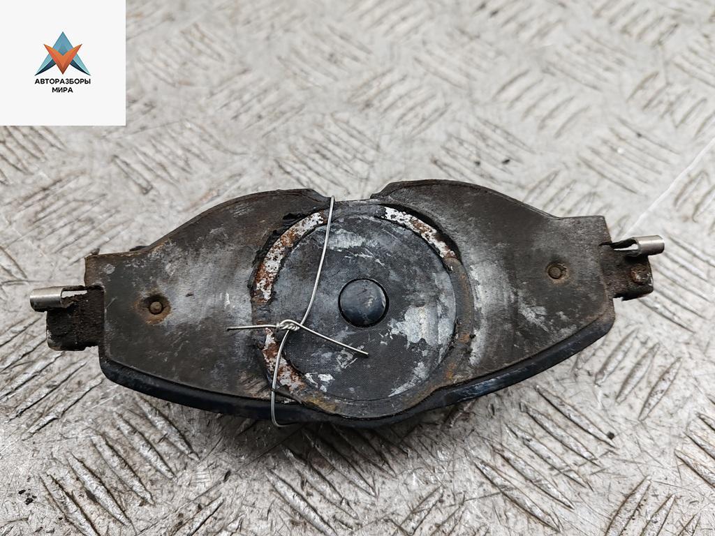 Колодки тормозные передние Skoda Octavia mk3 (A7 5E) 2014, 1.4 л., бензин, МКПП, коричневый, хетчбэк 5 дв. - фото №1