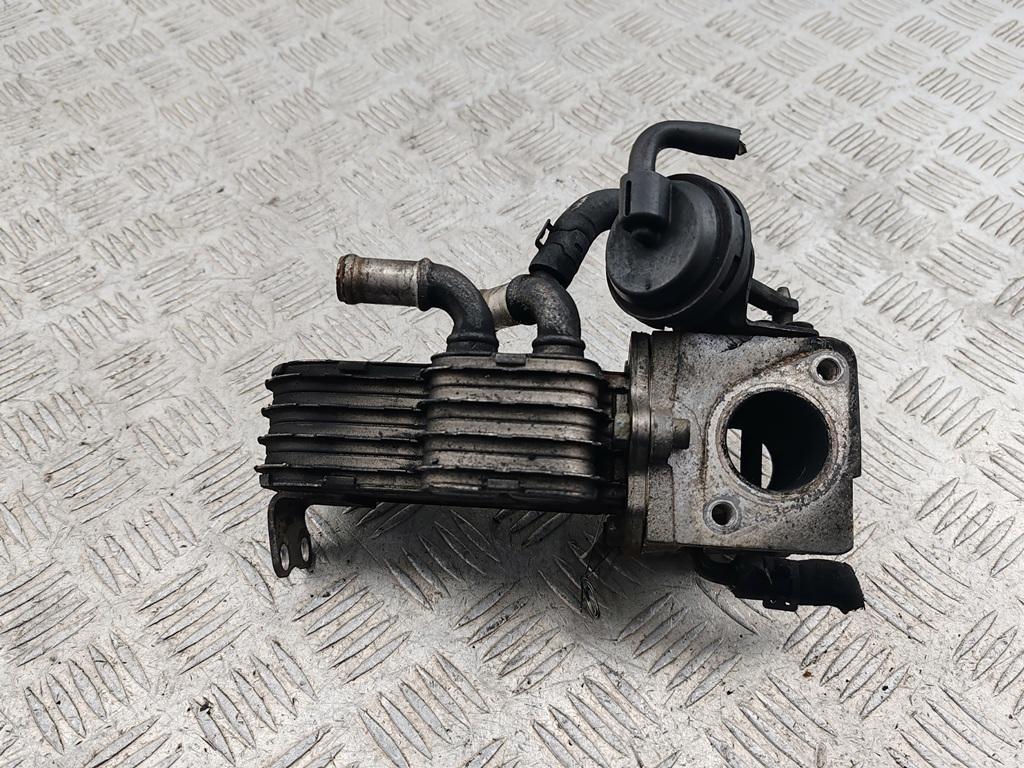 охладитель EGR / Радиатор EGR Audi A6 C6 2004, 3.0 л., дизель, АКПП, зелёный, седан, 059131512H