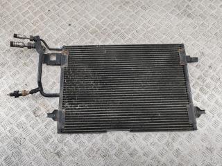 радиатор кондиционера Audi A4 B5 1997, 2.6 л., бензин, МКПП, серый, универсал, 8D0260401D