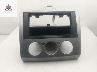 рамка под магнитолу Ford Focus 2 поколение [рестайлинг] 2009, 1.4 л., бензин, МКПП, красный, универсал, 4M5118522AEW