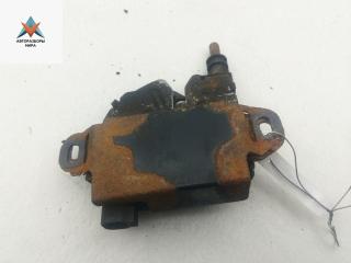 замок капота Ford Focus 1 поколение [рестайлинг] 2002, 1.6 л., i, бензин, АКПП, серый, хетчбэк 5 дв.