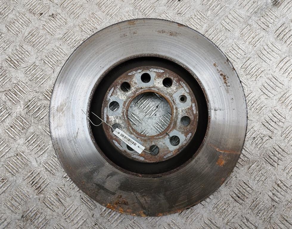 диск тормозной передний Audi A6 C5 2003, 2.5 л., дизель, МКПП, серый, универсал
