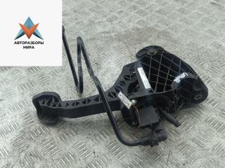 педаль сцепления Volkswagen Golf 5 поколение 2006, 1.4 л., бензин, МКПП, синий, хетчбэк 5 дв.