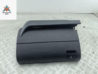 бардачок SEAT Leon 1 поколение 2003, 1.6 л., бензин, МКПП, чёрный, хетчбэк 5 дв.