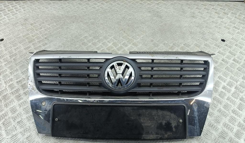 решетка радиатора Volkswagen Passat B6 2006, синий, универсал