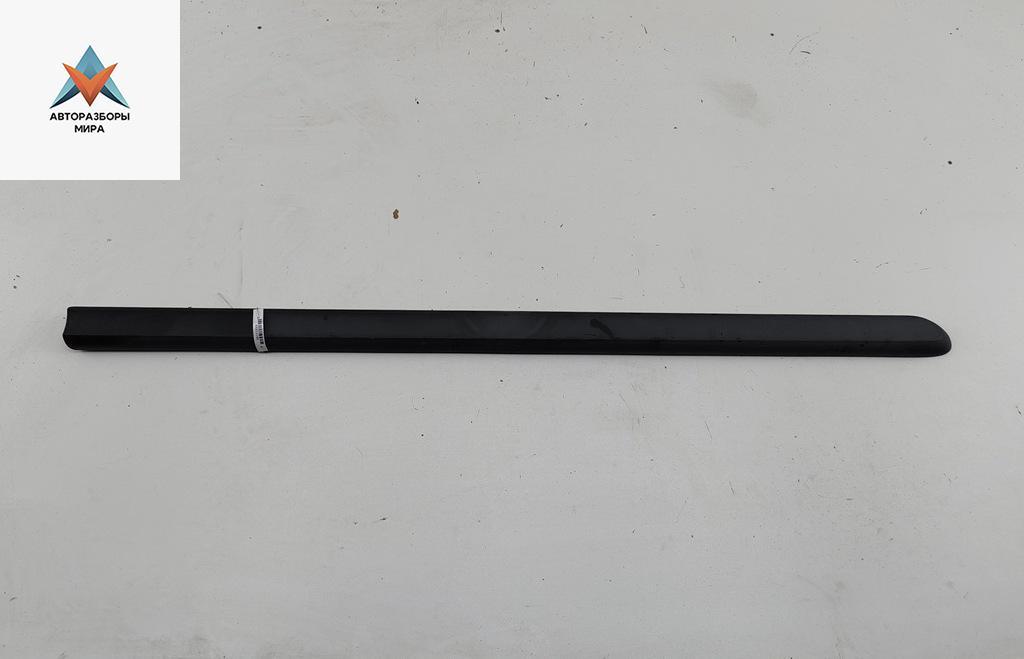 молдинг двери передней правой Fiat Doblo 1 поколение 2001, 1.2 л., бензин, МКПП, синий, фургон, 735281861 - фото №1