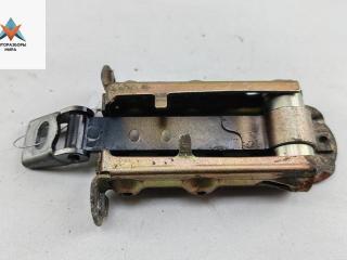 Ограничитель открывания двери задней Mercedes-Benz E-Класс W210/S210 [рестайлинг] 2002, универсал