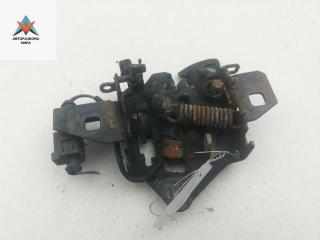 замок капота Volkswagen Passat B5 [рестайлинг] 2003, 2.0 л., бензин, МКПП, серый, универсал, 3B0823509