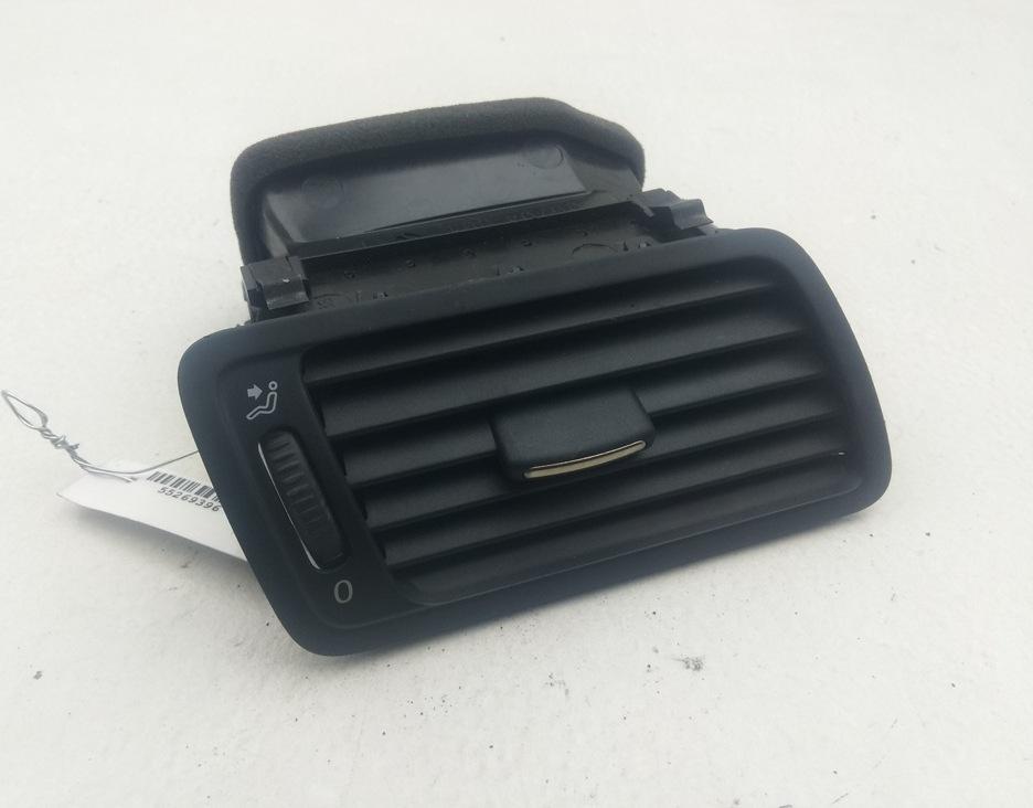 дефлектор обдува салона Volkswagen Passat B6 2008, 2.0 л., дизель, АКПП, чёрный, универсал, 3C1819702E