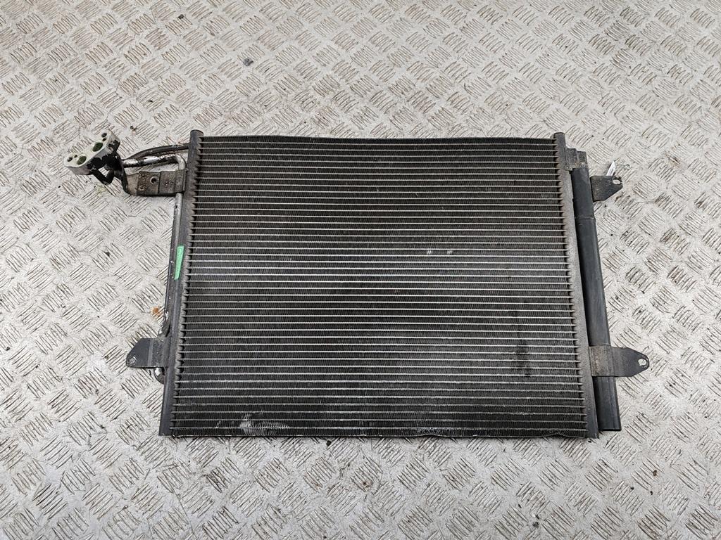 радиатор кондиционера Volkswagen Touran 2005, 2.0 л., бензин, МКПП, серый, минивэн