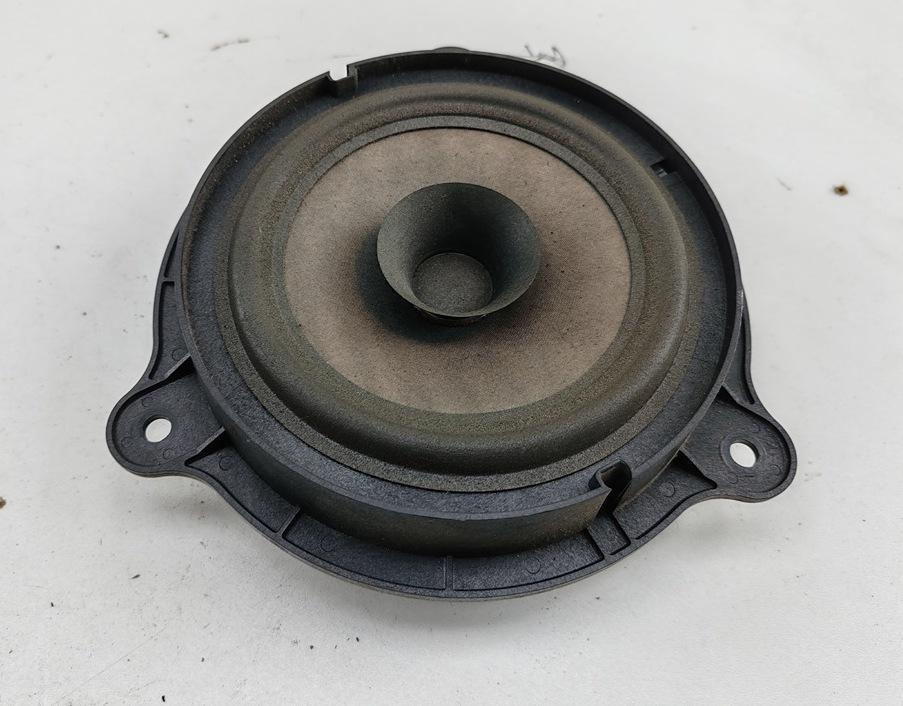 динамик двери Nissan Note 2006, 1.4 л., бензин, МКПП, серый, минивэн, 7606500454
